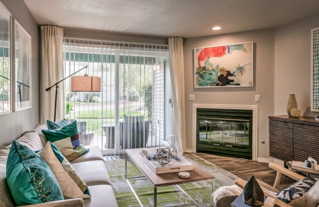 River Pointe Gallery 2