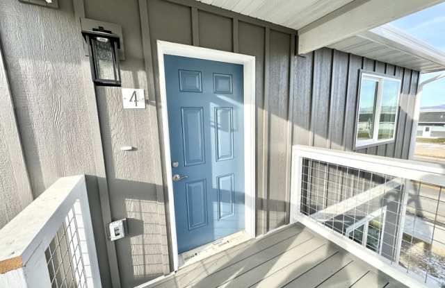 3187 Queen Anns Street - 4 photos photos 3187 Queen Anns Street - 4 photos photos