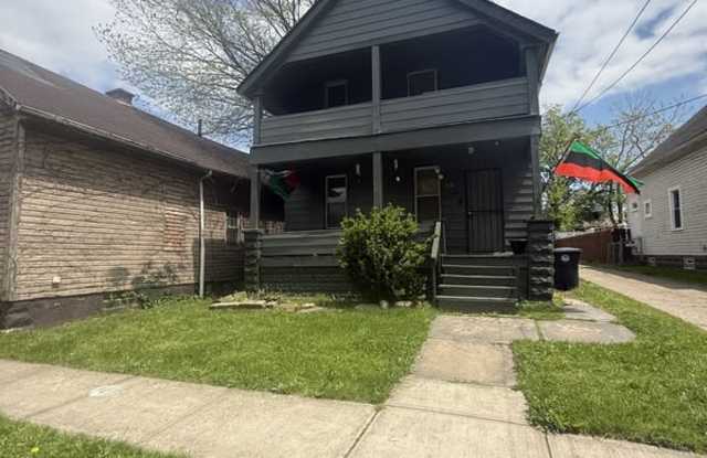 4067 East 57th Street - Upstairs photos photos