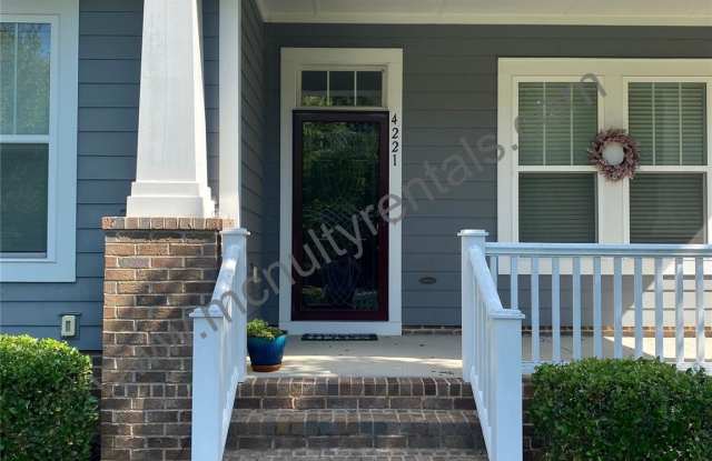 4221 Courtly Lane photos photos
