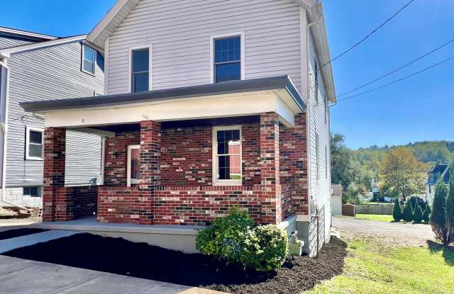 26 Blaine Avenue - 26 Blaine Avenue, Manor, PA 15665
