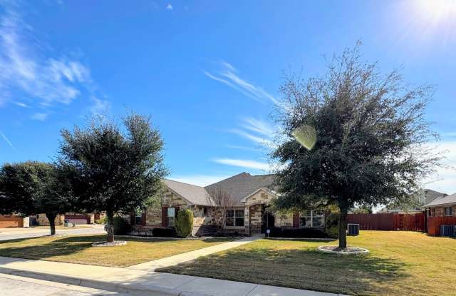 GORGEOUS HOME COMING SOON! - 220 Derek Lane, Jarrell, TX 76537