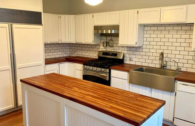 3BR 1.5BA Twin Lakes Home - 317 East Hunt Avenue, Twin Lakes, WI 53181 3BR 1.5BA Twin Lakes Home - 317 East Hunt Avenue, Twin Lakes, WI 53181