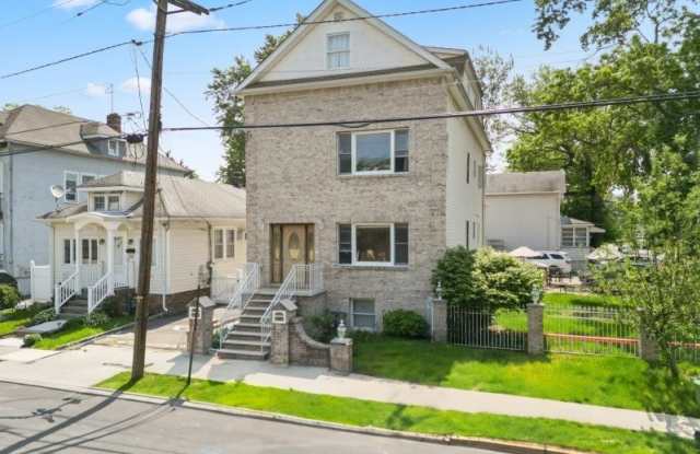 504 E Blancke St photos photos