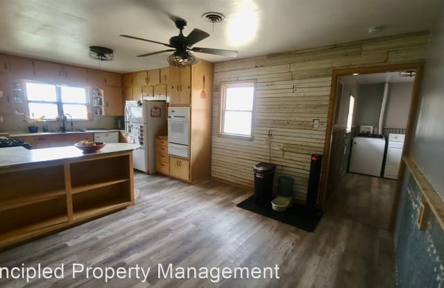 306 South Lee Street - 306 South Lee Street, Valley View, TX 76272