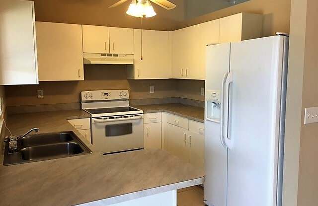 1103 Ridgeway Drive Gallery 2