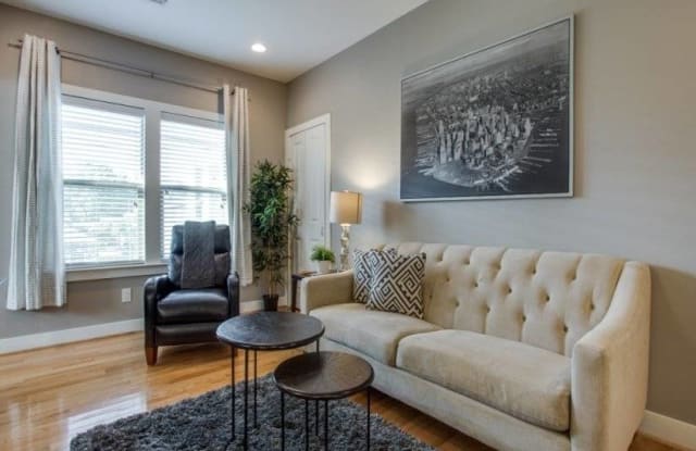7437 Miller Ave - 7437 Miller Avenue, Fort Worth, TX 76119