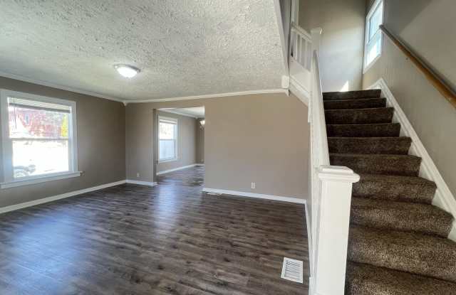 1558 Ballard Street photos photos
