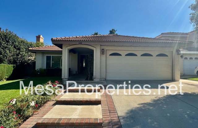 1488 Poppy St. photos photos
