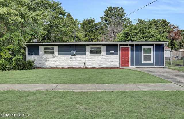 1714 BROOKVIEW Drive S photos photos