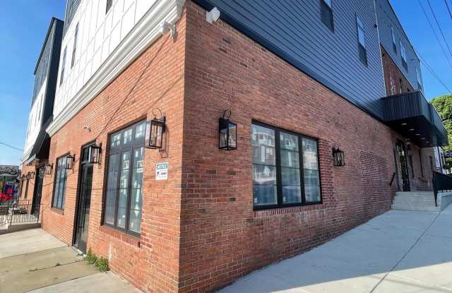 581 JAMESTOWN photos photos