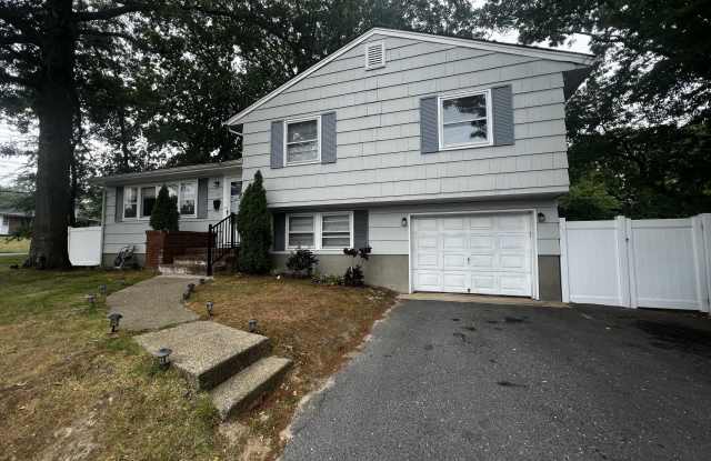 50 Whalepond Road photos photos