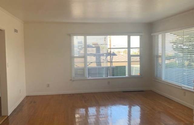 1270 Moana Dr. Gallery 2