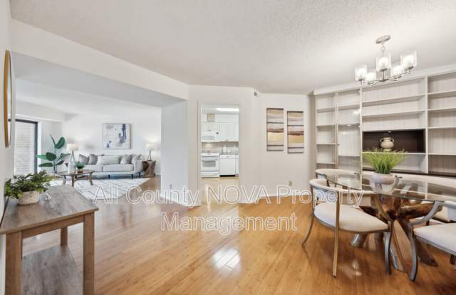 1600 N Oak St photos photos