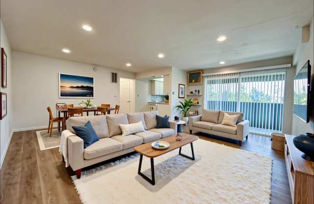 2255 Montrose Ave photos photos