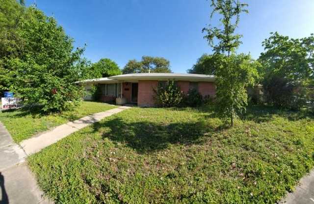 435 Millwood - 435 Millwood Lane, San Antonio, TX 78216