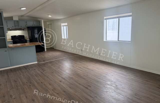 2 Bedroom 2 Bathroom Single Family Home - Centrally Located photos photos