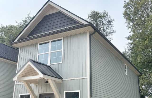 Adorable Single Family Town Home with Modern Finishes photos photos
