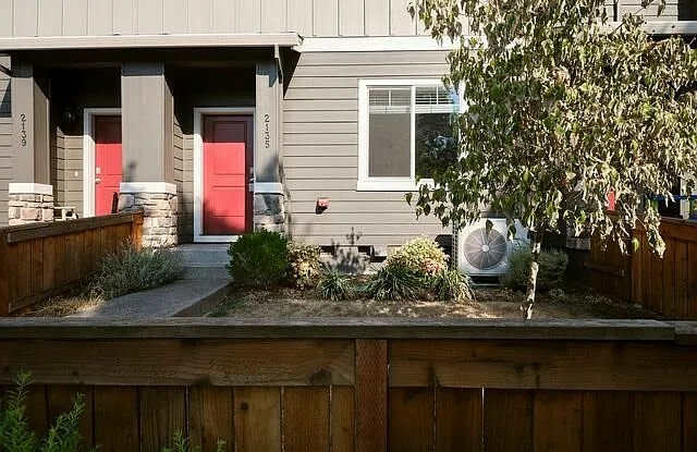 2135 Northeast 4 Seasons Lane photos photos