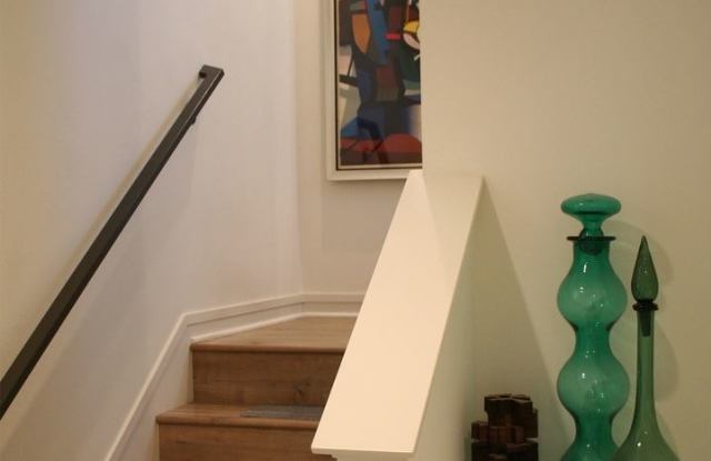 1627 Hampton Dr Gallery 4