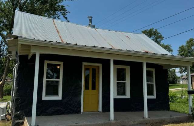 Adorable Home - Cassville photos photos