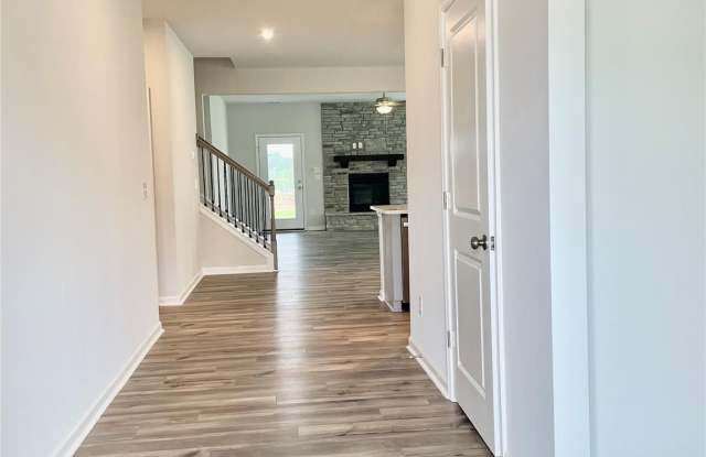 3174 Laurel Brook Drive Gallery 2