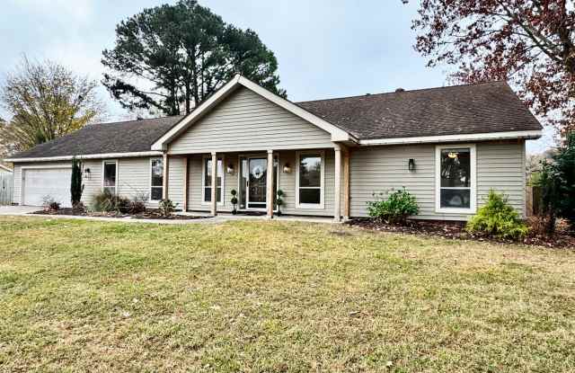 READY NOW!! 4-Bedroom Home in Lake Trant w/Attached Garage! Pet Friendly! - 1253 Parkside Place, Virginia Beach, VA 23454