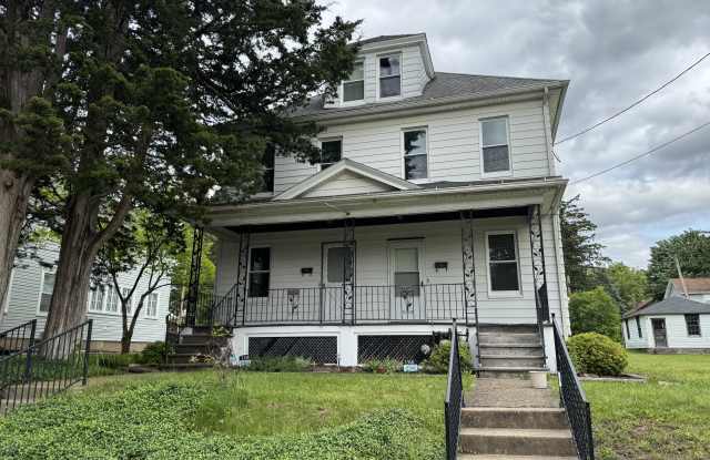 1318 Baldwin St photos photos