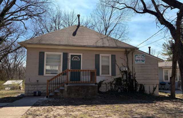 Pre-Leasing for 26/27 School Year photos photos