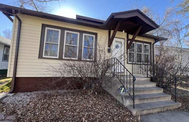 3016 Thomes Avenue - 3016 Thomes Avenue, Cheyenne, WY 82001