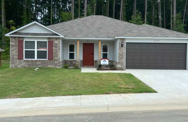 Pre-Leasing Now! Spacious, Pet-Friendly Four-Bedroom | Two-Bath Home in Sidell Estates Gallery 4