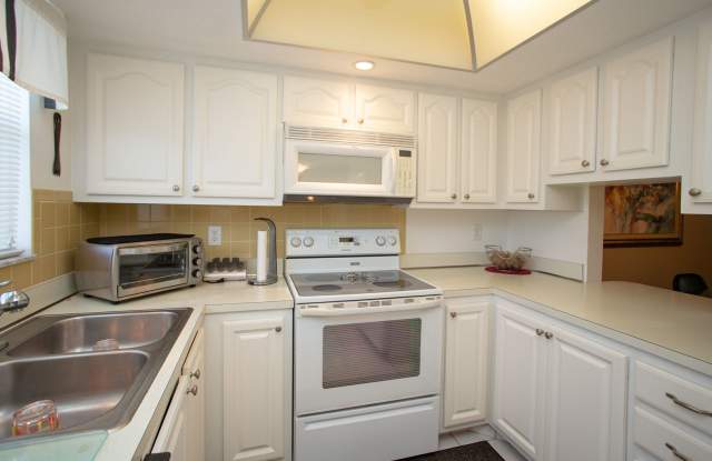 Seasonal or Annual Property Available! Gallery 3