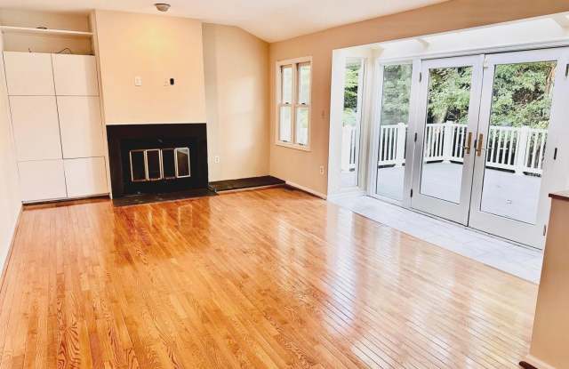 9124 WANDERING TRAIL DR Gallery 3