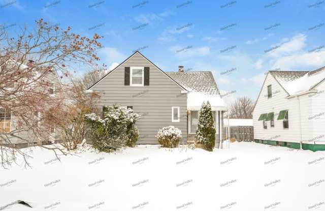 27371 Forestview Avenue - 27371 Forestview Avenue, Euclid, OH 44132