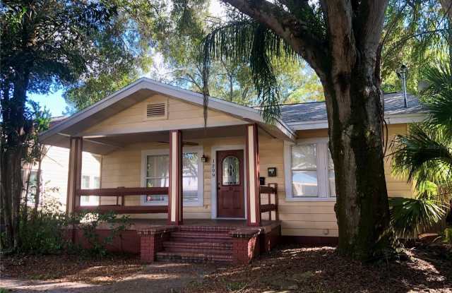 1209 E COMANCHE AVENUE - 1209 East Comanche Avenue, Tampa, FL 33604
