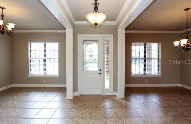 15708 OAKLEAF RUN DRIVE Gallery 2