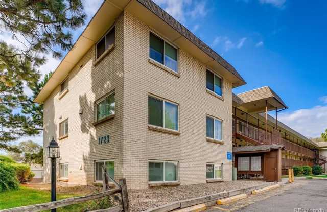 3 Bedroom 2 Bathroom Condo in Lakewood photos photos 3 Bedroom 2 Bathroom Condo in Lakewood photos photos