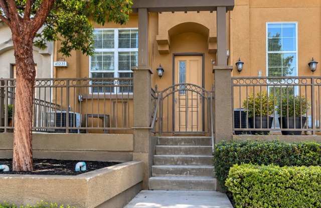 Beautiful 2-Bedroom, 2.5-Bath Fremont Townhome with Attached Garage Gallery 1