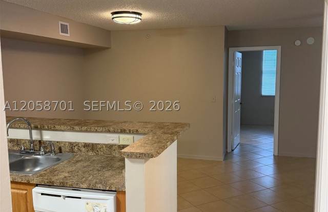 11155 SW 5th Pl Gallery 4