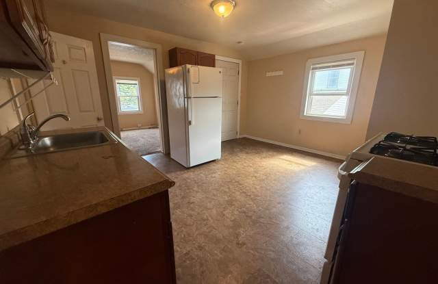 1726 Starkweather Avenue Gallery 4