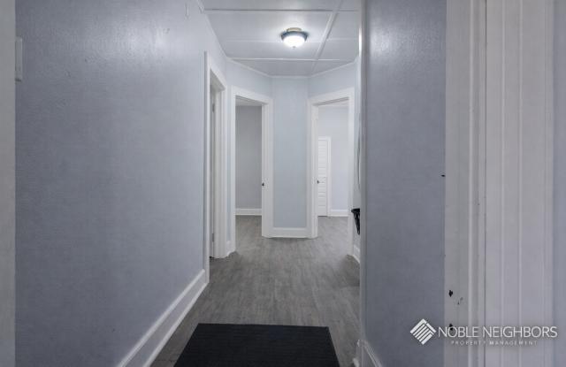 10728 Old Kings Road Gallery 4