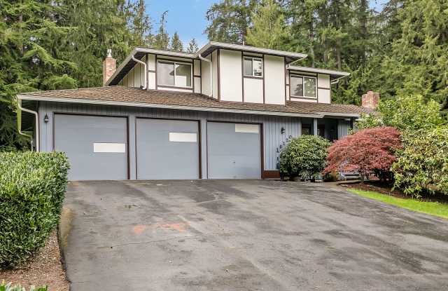 4bed/2.25bath Stunning Remodeled Home on Expansive Wooded Lot in Woodinville - 18120 Northeast 146th Way, Cottage Lake, WA 98072