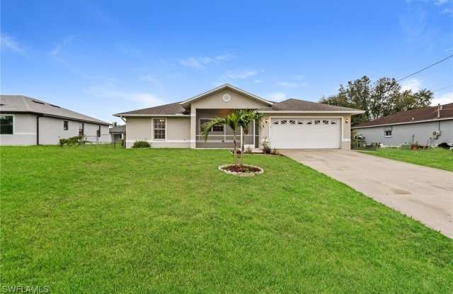 914 Apple Avenue photos photos