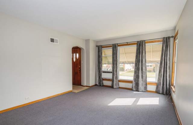 2500 North 77th Court Gallery 4