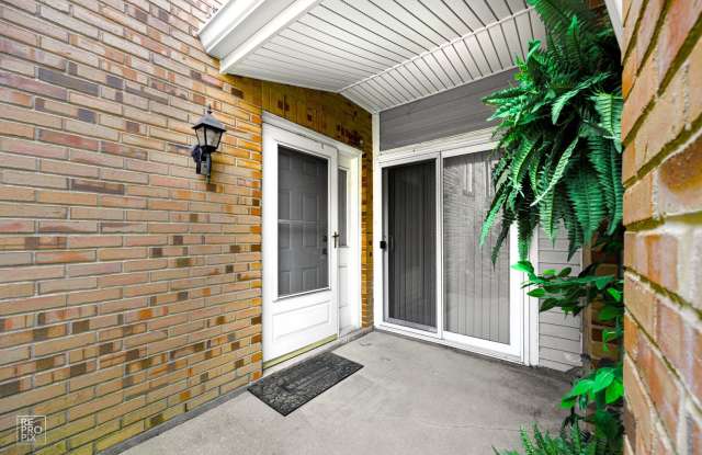 3 Bedroom Buffalo Grove Condo available October 26! Gallery 3