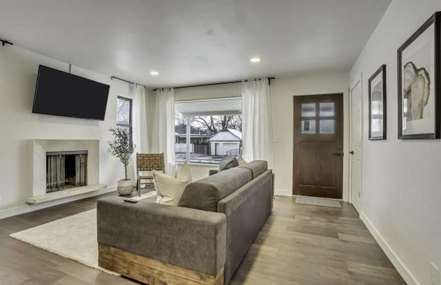 7705 South Lincoln Street - 1 Gallery 4