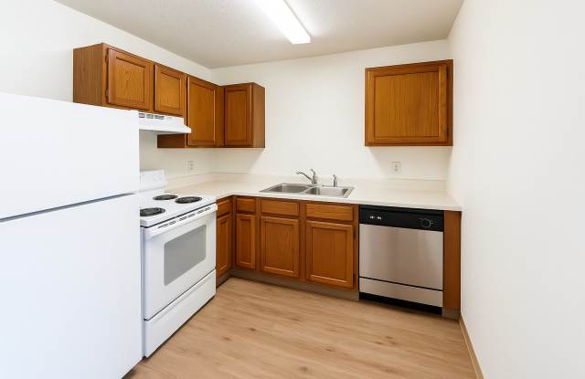 McKinley Apartments - 2 Months of FREE RENT! Call Today! photos photos