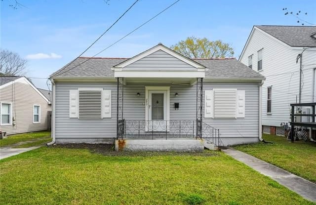 249 WAINWRIGHT Drive - 249 Wainwright Drive, Harahan, LA 70123
