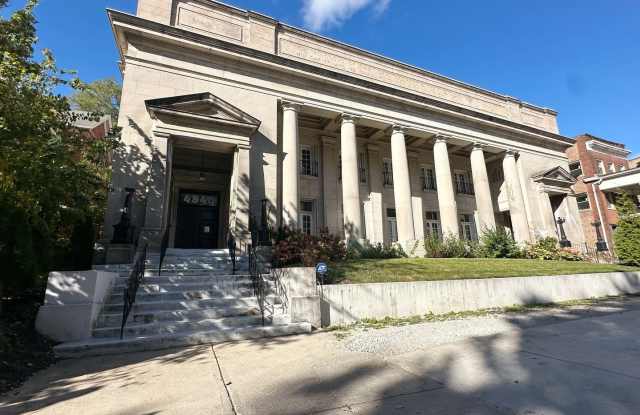 4840 S Dorchester Avenue unit: 3 - 4840 South Dorchester Avenue, Chicago, IL 60615