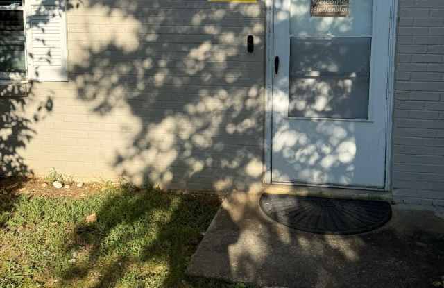 5707 Bramblegate Road photos photos